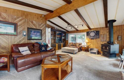 Shelton Casa | Phillips Lake Escape