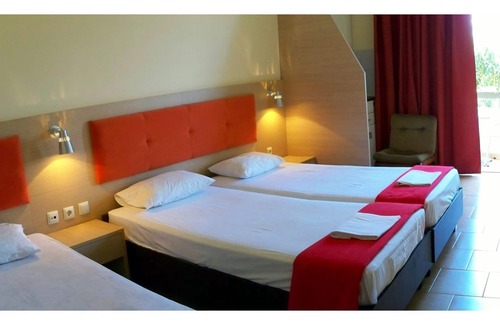 Petaloudes Hotel | Philoxenia Hotel & Studios
