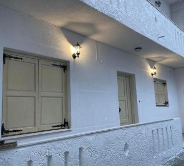 Monopari Casa | Philoxenia traditional house private jacuzzi