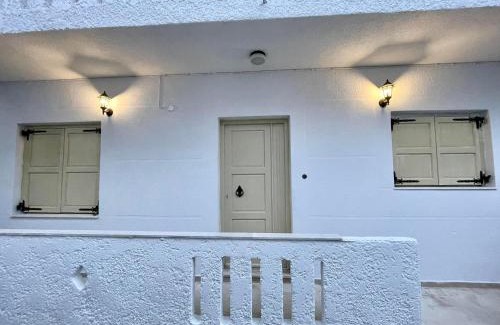 Monopari Casa | Philoxenia traditional house private jacuzzi