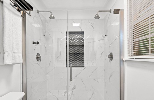 Cordesville Casa | Phil’s on Flynn: Modern Retro