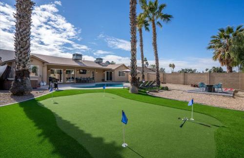 Paradise Valley Village Casa | Phoenician Sunrise - Theatre and Game Room, Pool