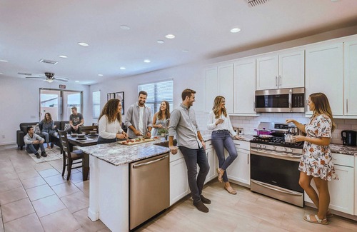 Estrella Village Casa | Phoenix 5BR With Fast Wifi!