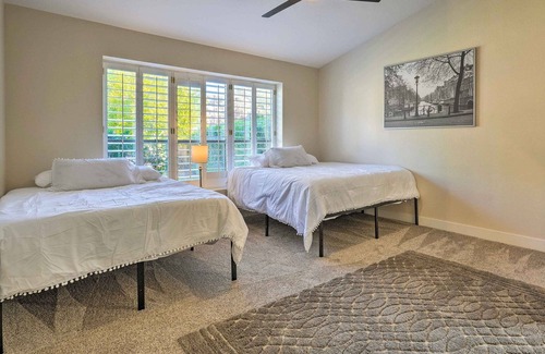 Entrada Casa | Phoenix Home: Ping Pong Table, Private Yard!