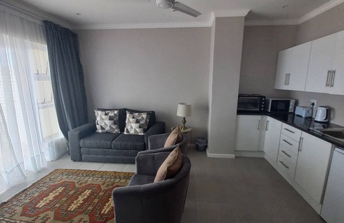 Knysna Cama Y Desayuno | Phoenix Lodge and Waterside Accommodation