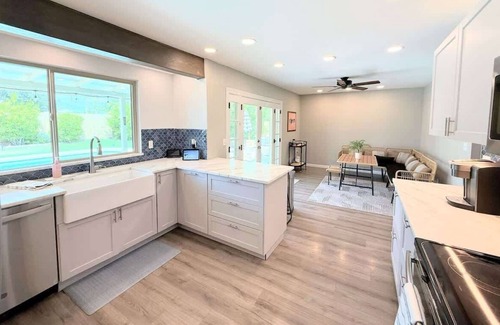 North Mountain Casa | Phoenix Retreat Family Pool, Fire Pit Golf