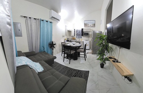 Caribbean Estates Casa | Phoenix Rising Superb bungalow with AC in Portmore - 2 bedrooms