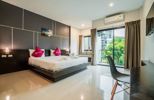 Mai Khao Hotel | Phuket Airport Place