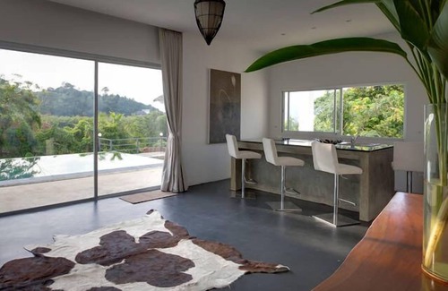 Sa Khu Villa | Phuket Seaview Villa; caminar a la playa