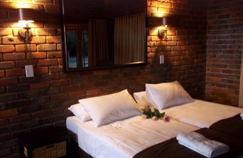 Marloth Park Cabina | Phumula Kruger Lodge