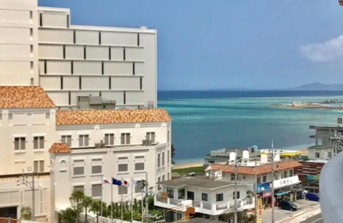 Maeganeku Apartamento | PiAプリンスプラージュ沖縄 海の見える高層階