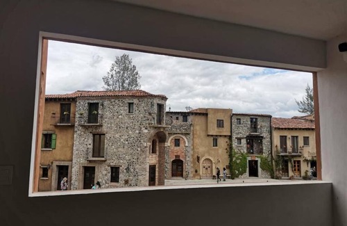 Santeagueda Apartamento | Piacere loft Val'Quirico. Bed, Jacuzzi & Coffe