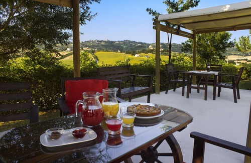 Montecarotto Casa | Piagge Del Sole: Beautiful farmhouse in the countryside with swimming pool