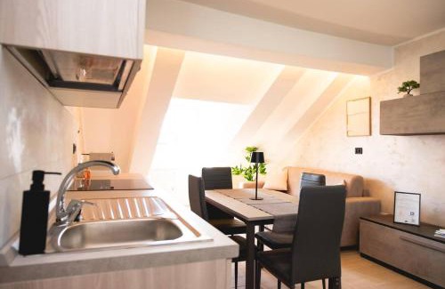 Historic Centre Apartamento | Piazza Vittorio Central Suite