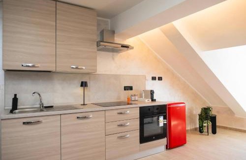 Historic Centre Apartamento | Piazza Vittorio Central Suite