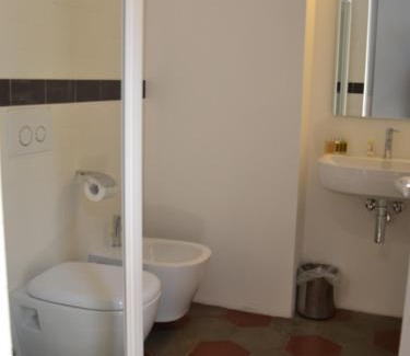 Historic Centre Apartamento | Piazza Vittorio Suites