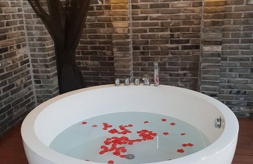 Donghae Hotel | Picasso Hotel