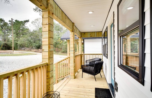 Picayune Cabaña | Picayune Home w/ Porch - Near Bogue Chitto Refuge!