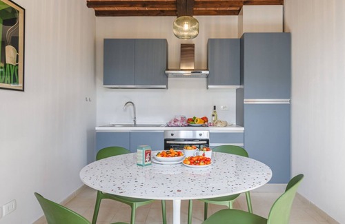 Camucia Casa | Piccola Fonte - come by car and you'll have everything at your fingertips