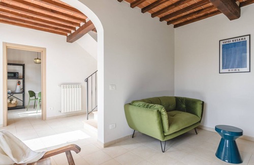 Camucia Casa | Piccola Fonte - come by car and you'll have everything at your fingertips