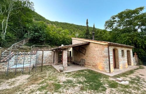 Fossato di Vico Casa | Piccolo Angolo di Paradiso, Sigillo, Montecucco