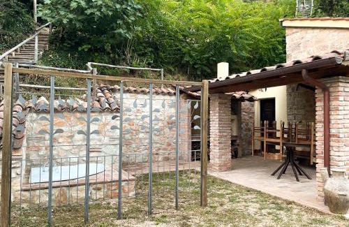 Fossato di Vico Casa | Piccolo Angolo di Paradiso, Sigillo, Montecucco