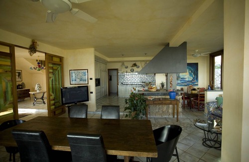 Formia Villa | Piccolo Paradiso, elegante villa con piscina, vista al mar, entre Roma y Nápoles.