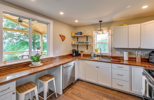 Pickens Cabaña | Pickens Cottage ~ 5 Mi to Table Rock State Park!
