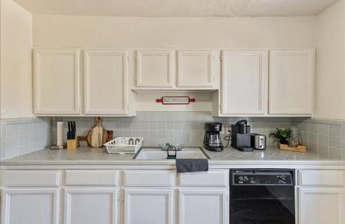 Bountiful Apartamento | Pickle Ball Courts Close By 5 Mins off i15