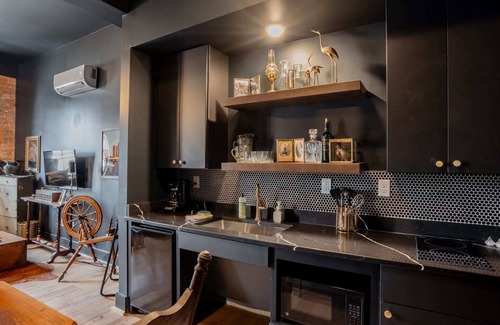 Covington Apartamento | Pickle Factory Eight Unforgettable Rooms Sleeps 16