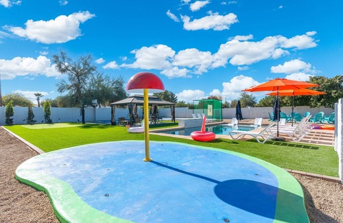 Norma Estates Casa | Pickleball Golf Heated Pool Splash Pad