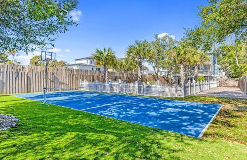 Carolina Beach Casa | Pickleball Paradise by Carolina Beach Realty
