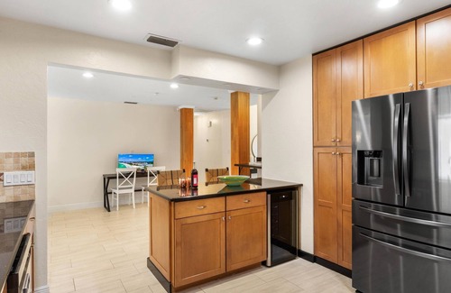 Bradenton Casa | Pickleball Paradise | Pool! Hot Tub! Game Room!