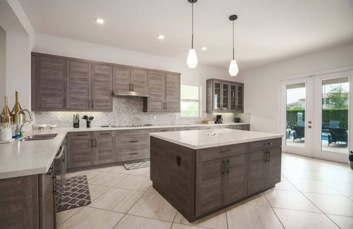 Ludlam Casa | Pickleball/Soccer Field/Pool