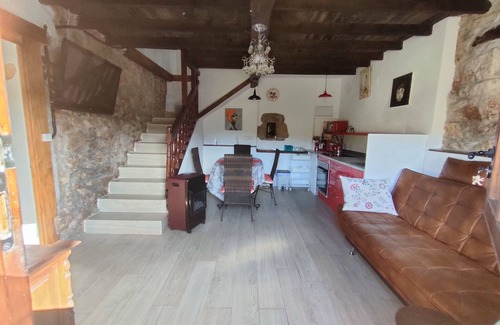 San Juan de Parres Casa | Picture postcard quaint cosy retreat.
