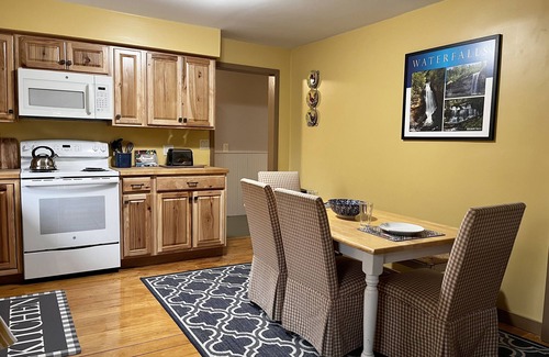 Munising Casa | Pictured Rocks Bungalow