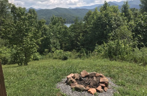 Hiawassee Casa | Desde $ 79nt 4 / 28-5 / 5! Impresionante 30+ Mtn Peak Lake View 2 Kings Hot Tub Wifi Wifi Foosball