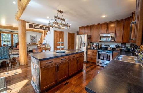 Jewett Casa | Picturesque 5- Bedroom close to Windham and Hunter