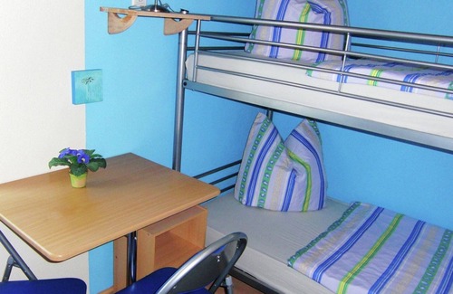 Lichtenhain Apartamento | Picturesque Apartment in Lichtenhain with Pond