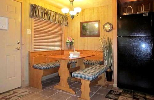 Inverness Casa | Picturesque Cabin Incredible for a Holiday Escape in Inverness, Florida