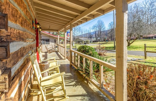 Maggie Valley Cabaña | Picturesque Cabin - Ponds, Fireplace, AC, WiFi - Snowbird, Biker & Pet-Friendly
