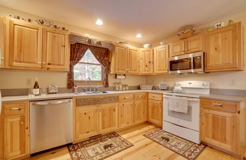 Clayton Cabina | Picturesque Clayton Cabin w/ Mountain Views!