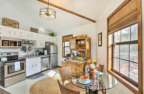 Trenton Cabaña | Picturesque Cottage in the Heart of Trenton!
