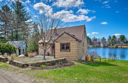 Hinsdale Casa | Picturesque Cottage with Sunroom on Ashmere Lake!