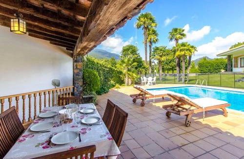 Les Planes d'Hostoles Villa | Picturesque Costa Brava Countryside Villa