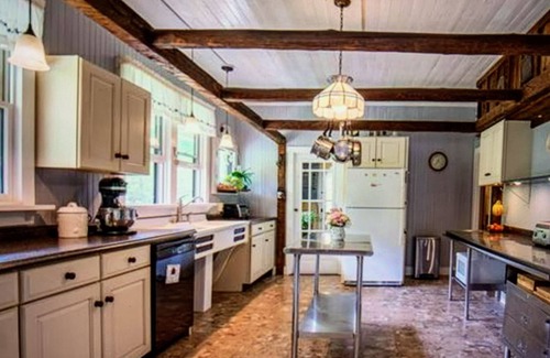 Dushore Casa | Picturesque family lodge on 28 acres in Sullivan 'county