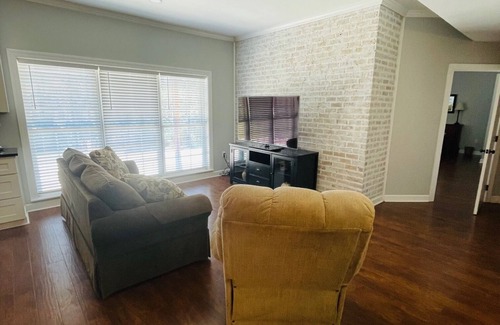 Greenwood County Casa | Picturesque Getaway