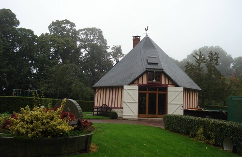 Caux Seine Agglo Cabaña | Picturesque gite on a 3.5-hectare estate