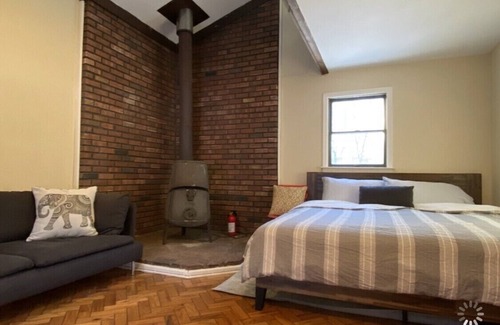 West Milford Casa | PICTURESQUE GREAT ESCAPE