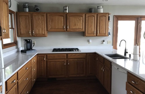 Edwardsburg Casa | Picturesque Lake Home